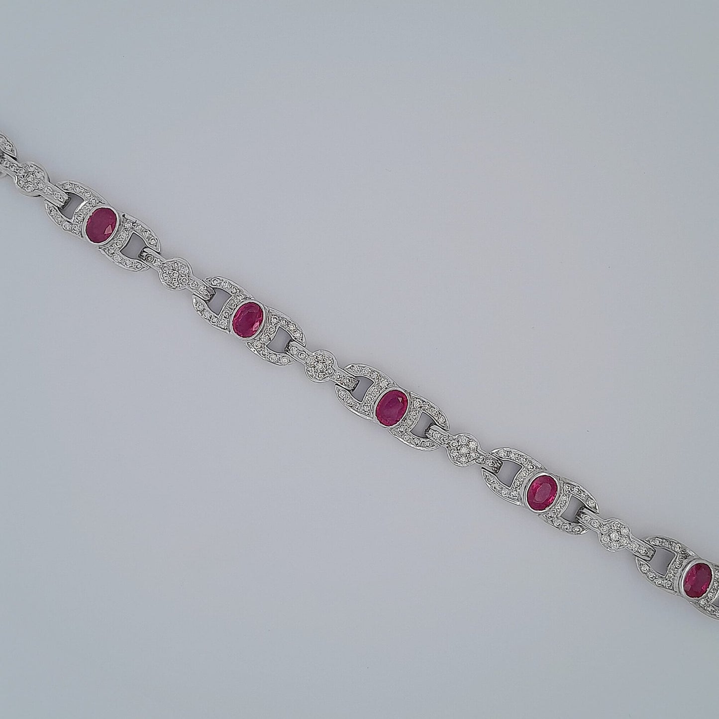 Bracciale in oro bianco con Rubini e Brillanti