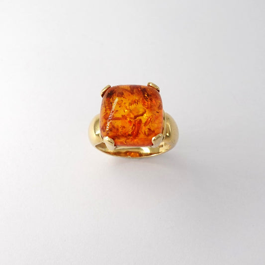Anello con Ambra
