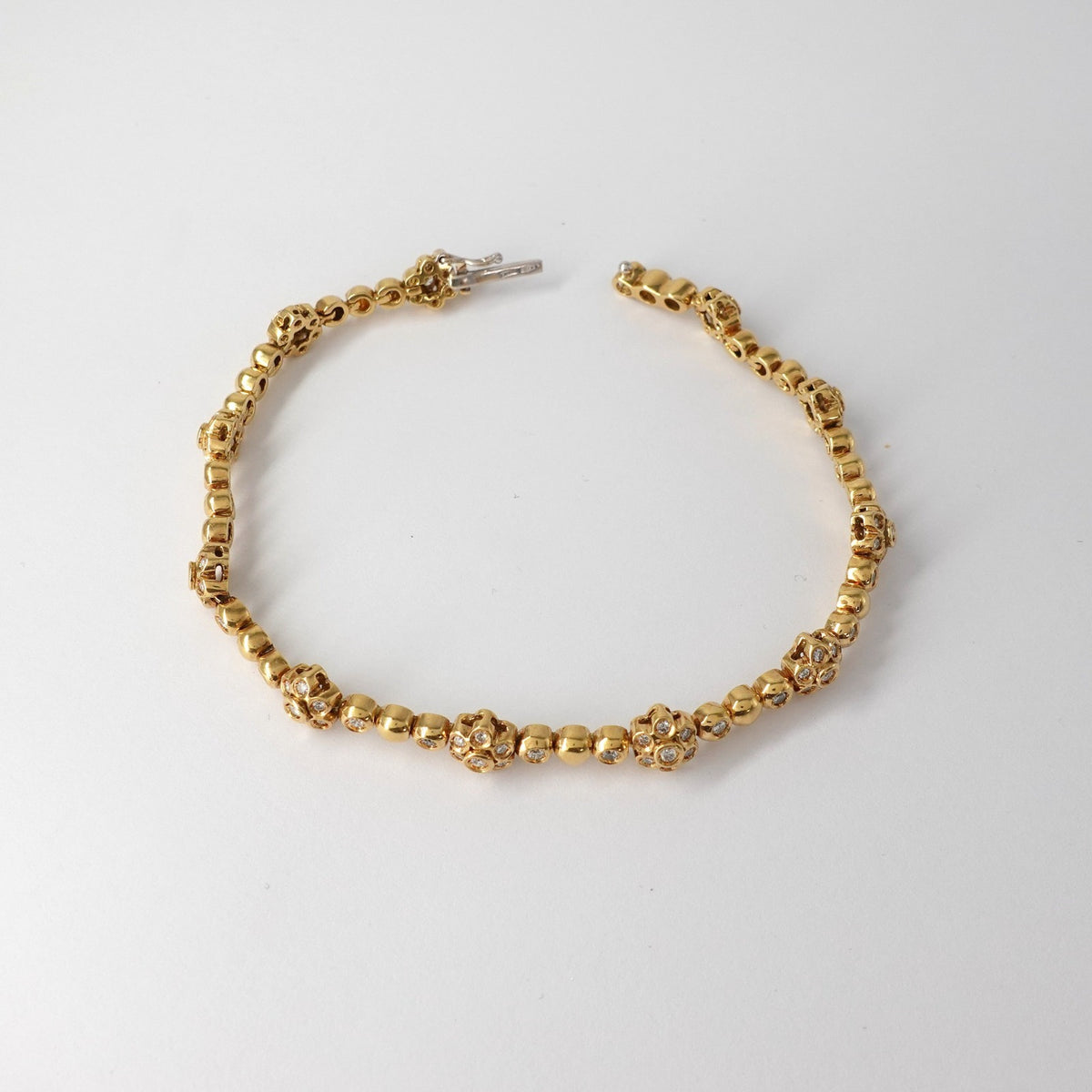 Bracciale con fiori