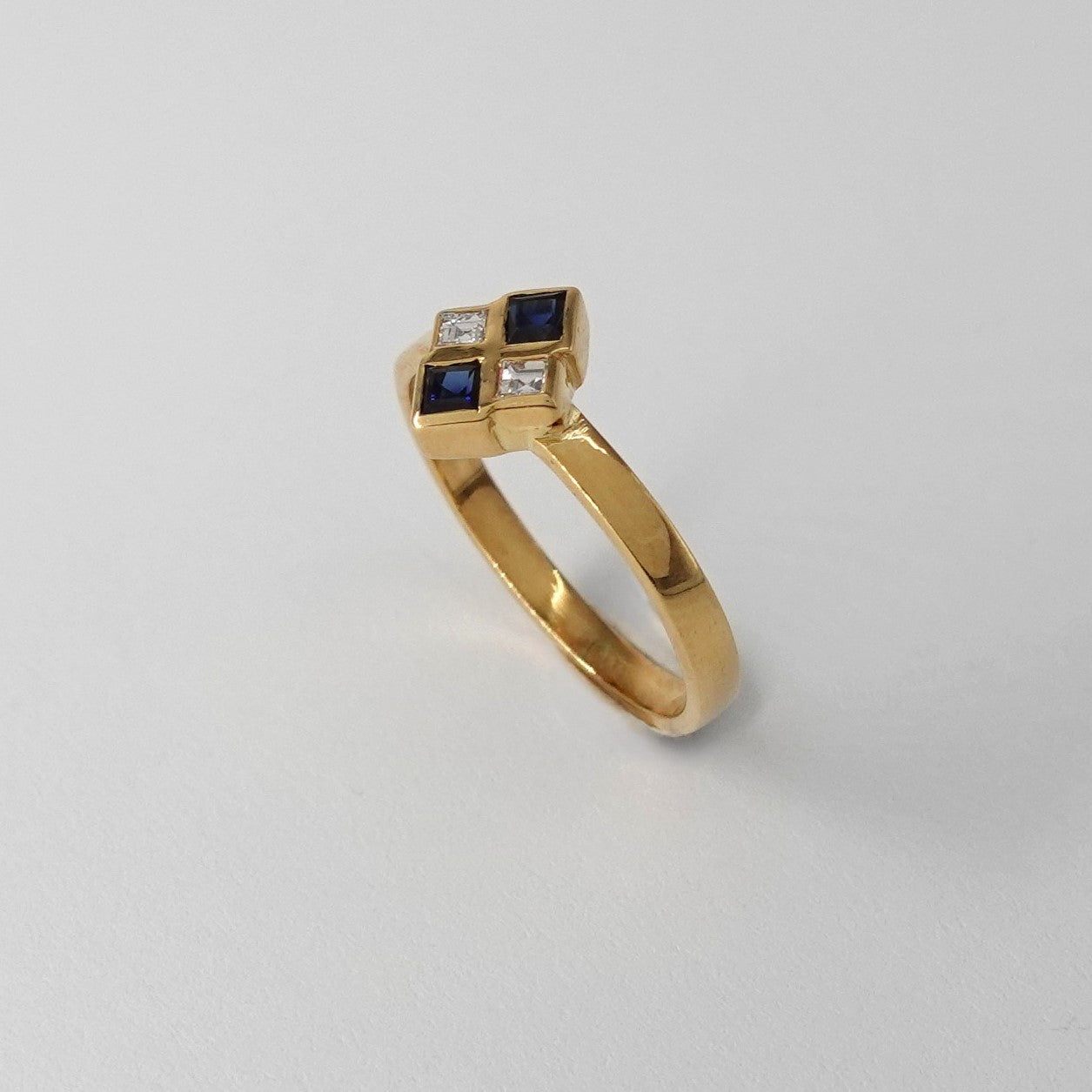 Anello