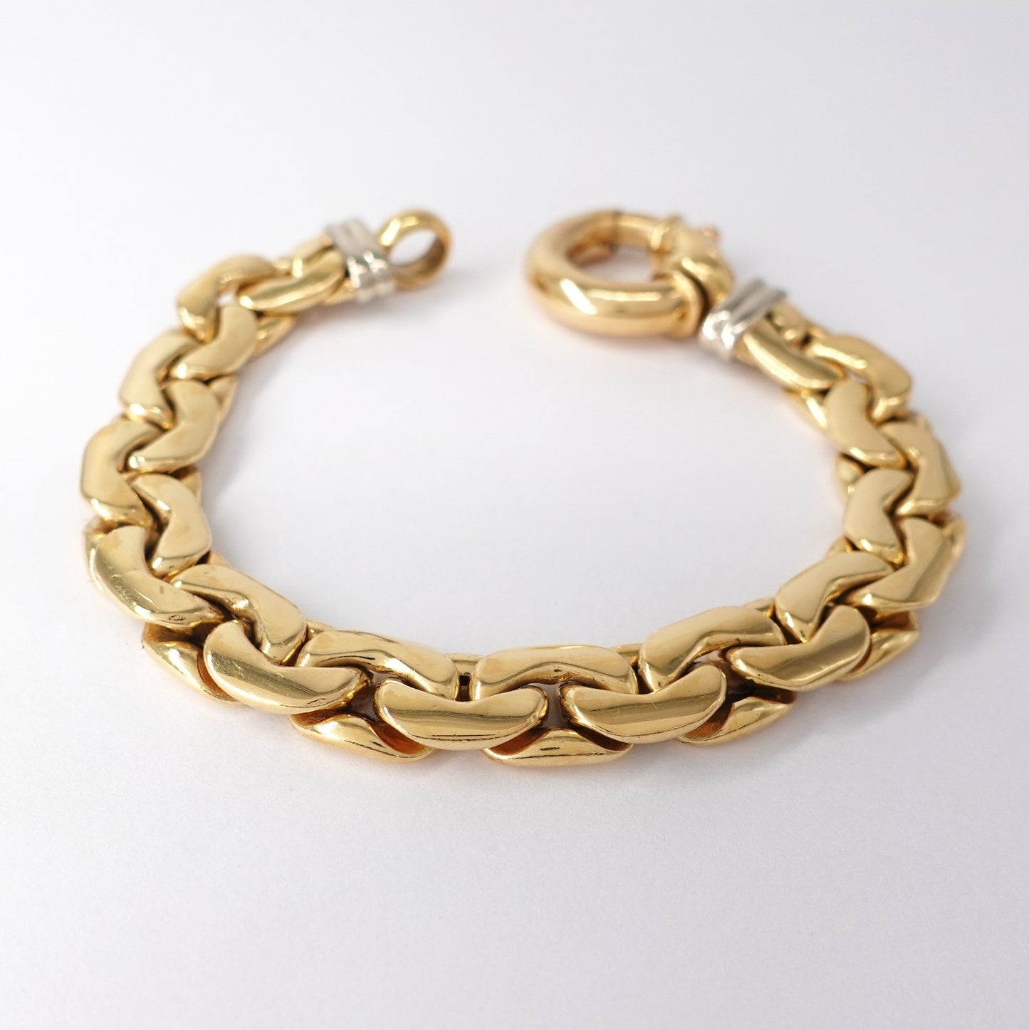 Bracciale a maglia piatta