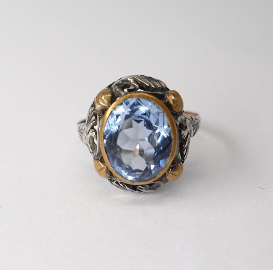 Anello vintage con topazio