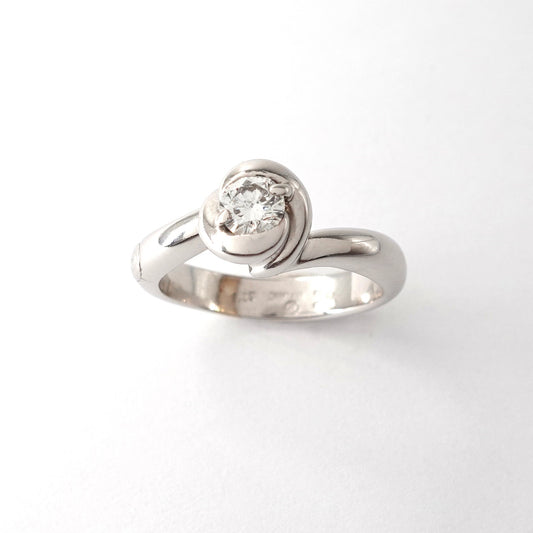 Solitario Damiani in oro bianco