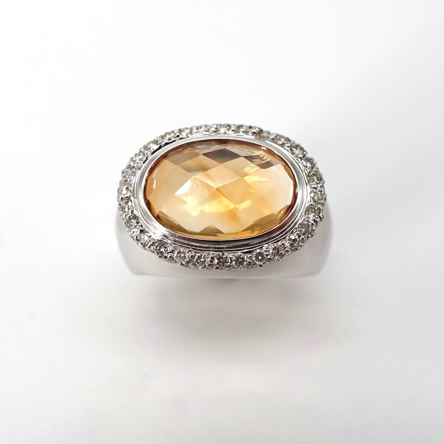 Anello con citrino e diamanti