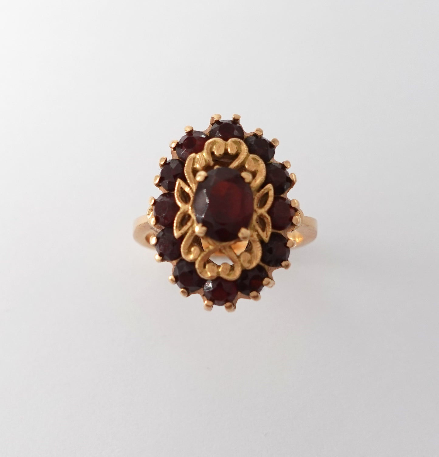Anello con Granati