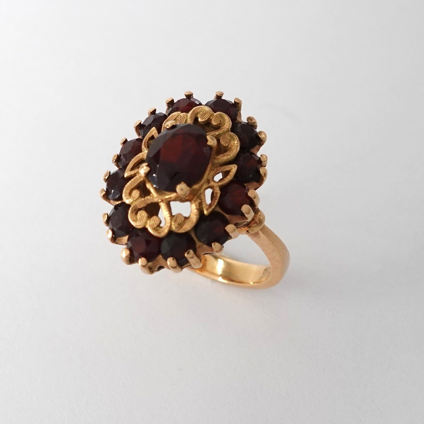Anello con Granati