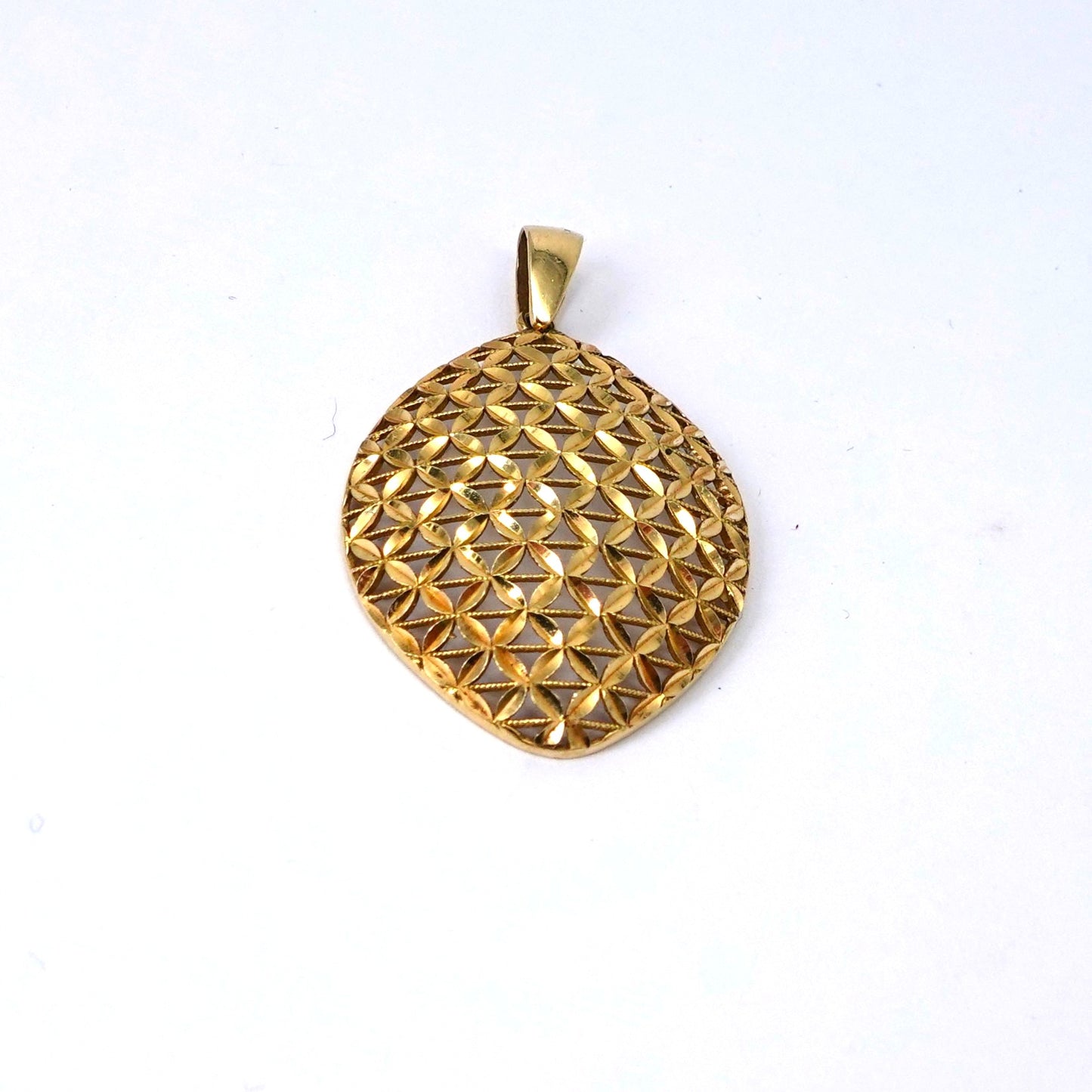 Ciondolo lavorato
