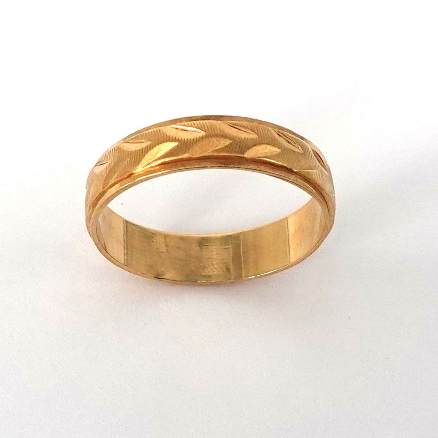 Anello con motivo a foglie