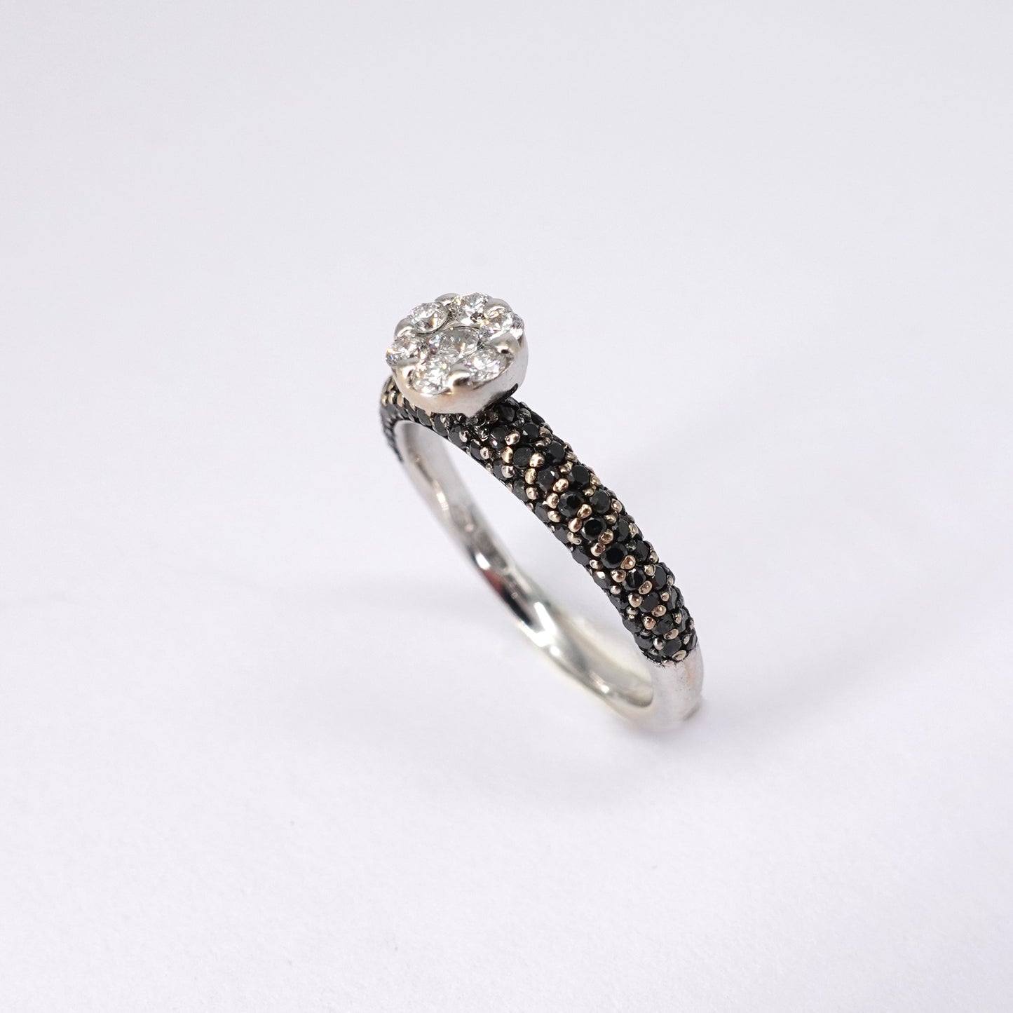 Anello con Diamanti