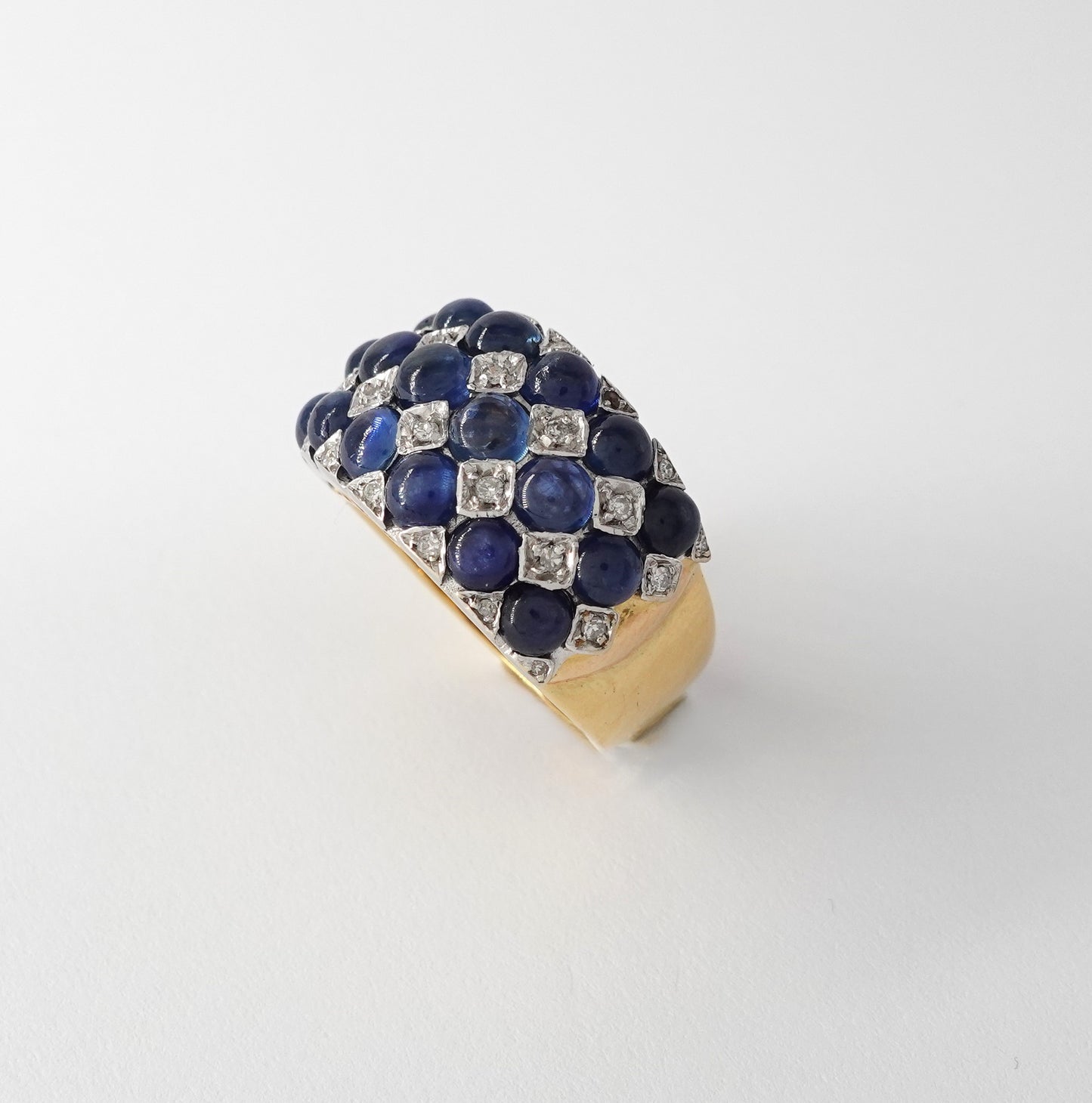 Anello a Fascia con Diamanti e Zaffiri