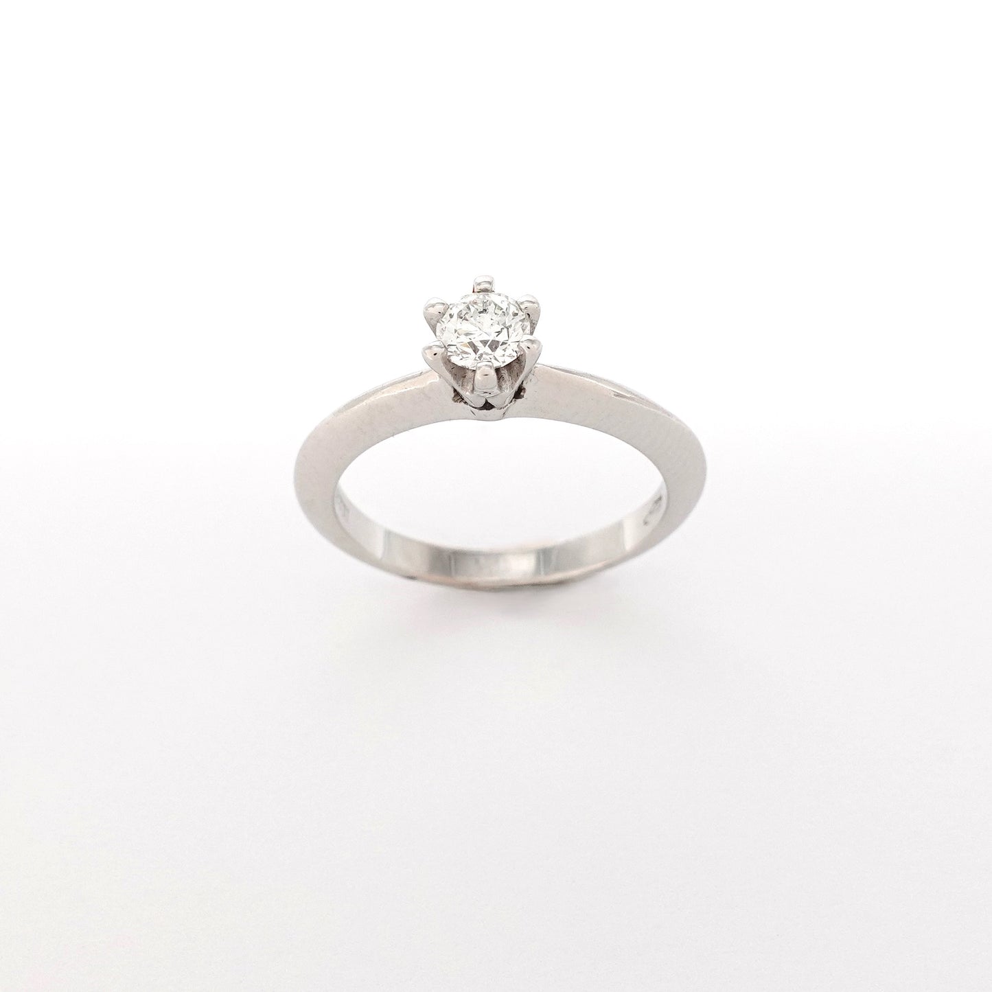 Solitario con Diamante