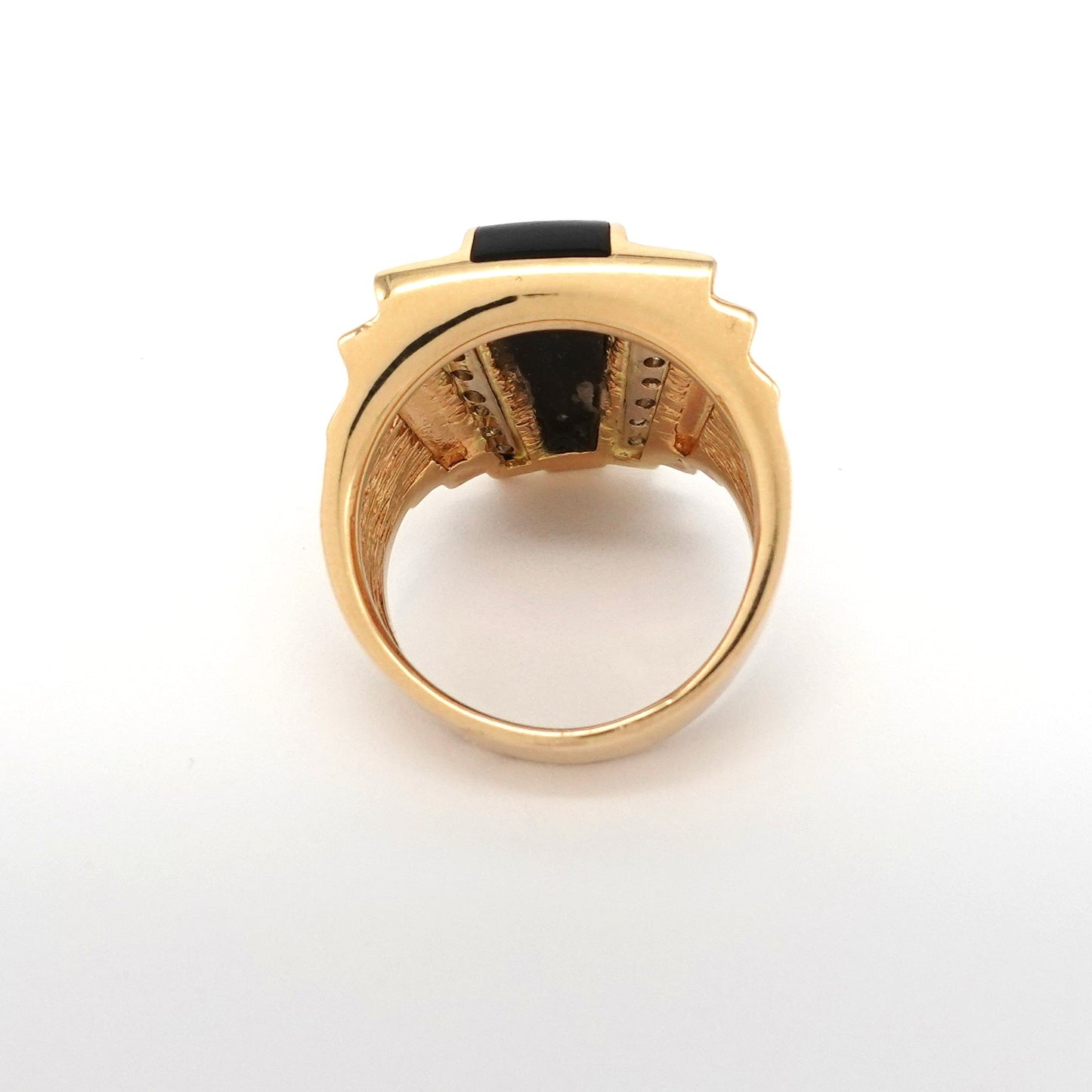 Anello in oro e pietre