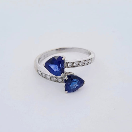Anello Contrariè con Zaffiri