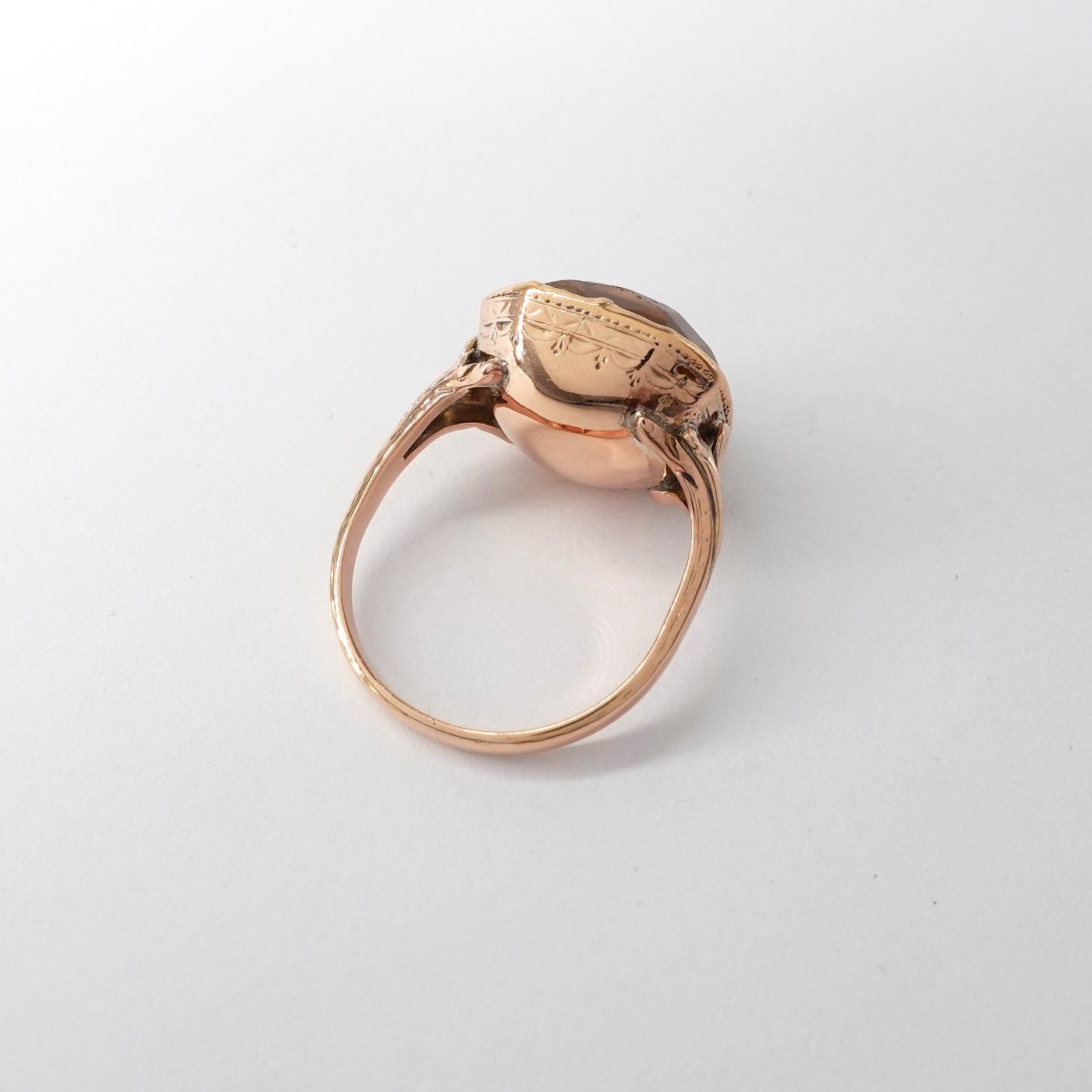 Anello con Topazio