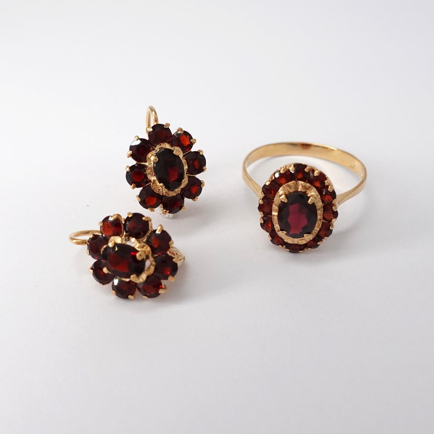 Parure anello e orecchini