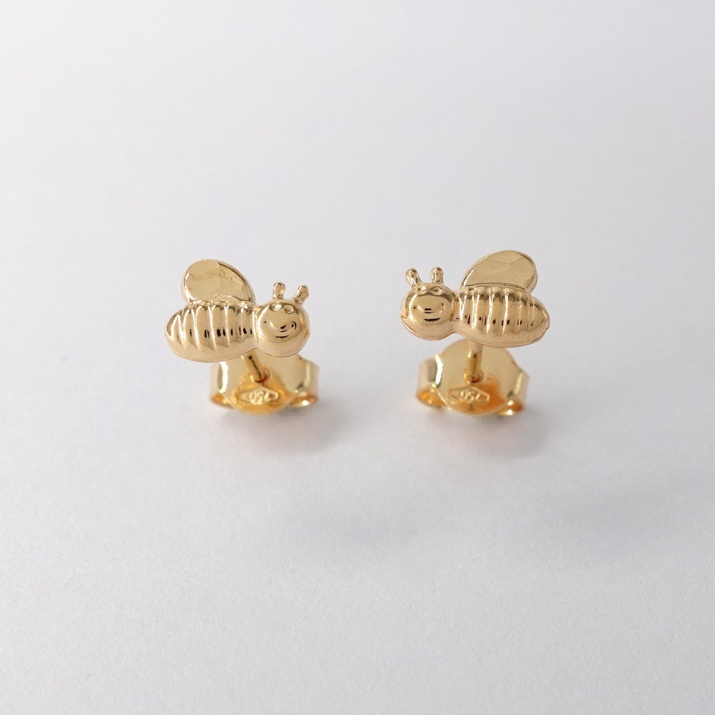 Orecchini con ape