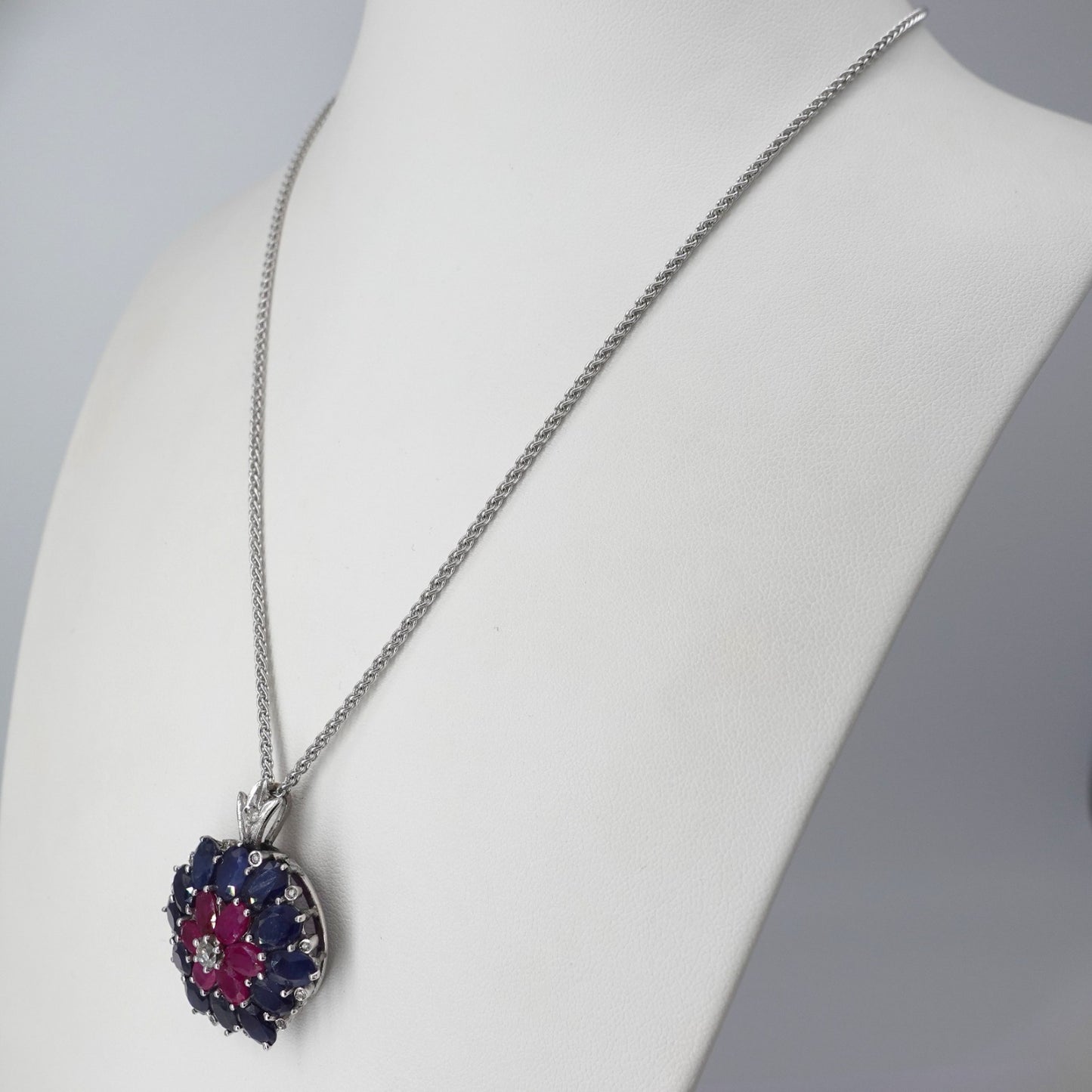 Collana con pendente