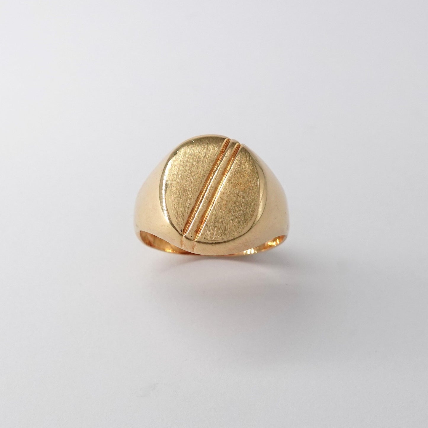 Anello a lavorazione satianata