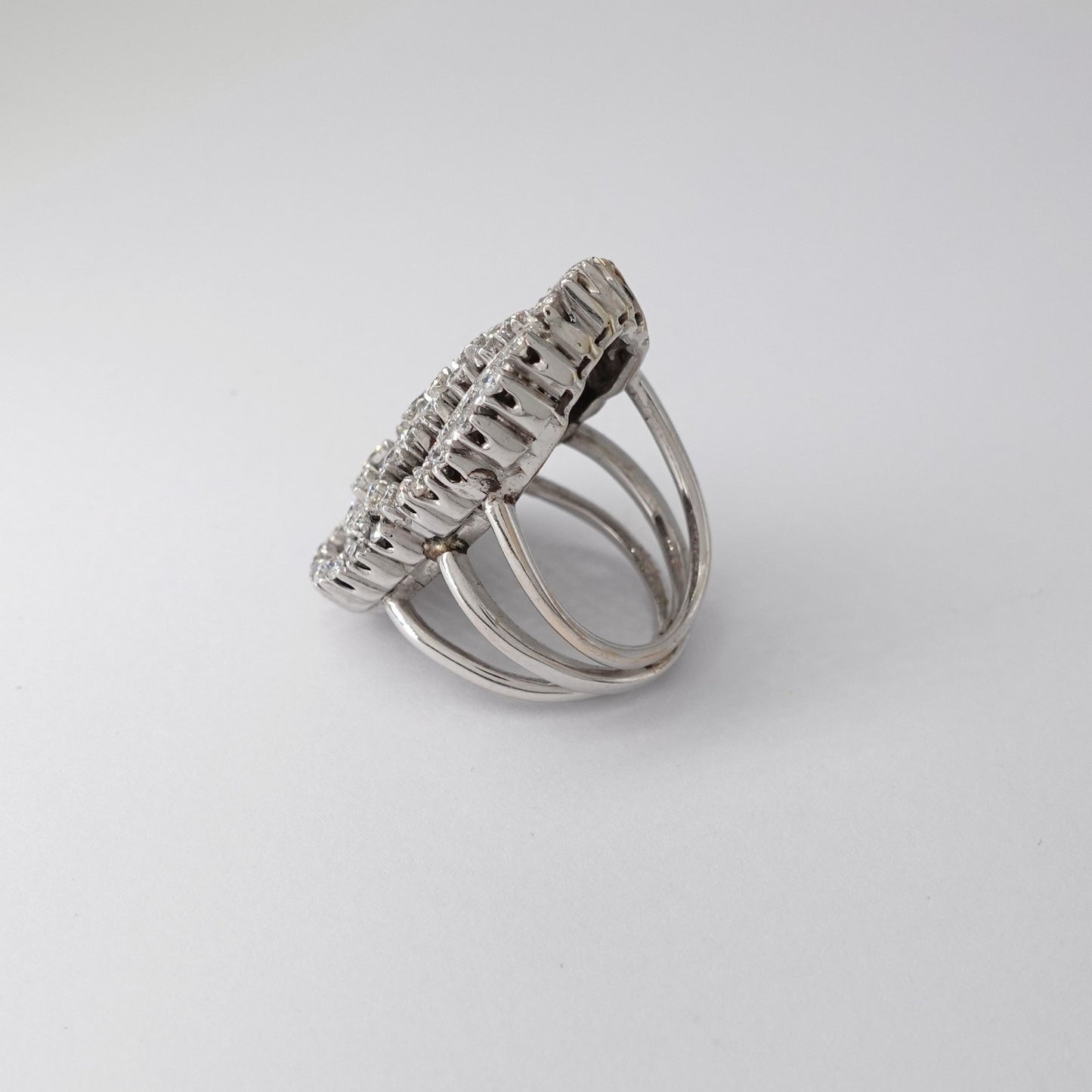 Anello forma infinito