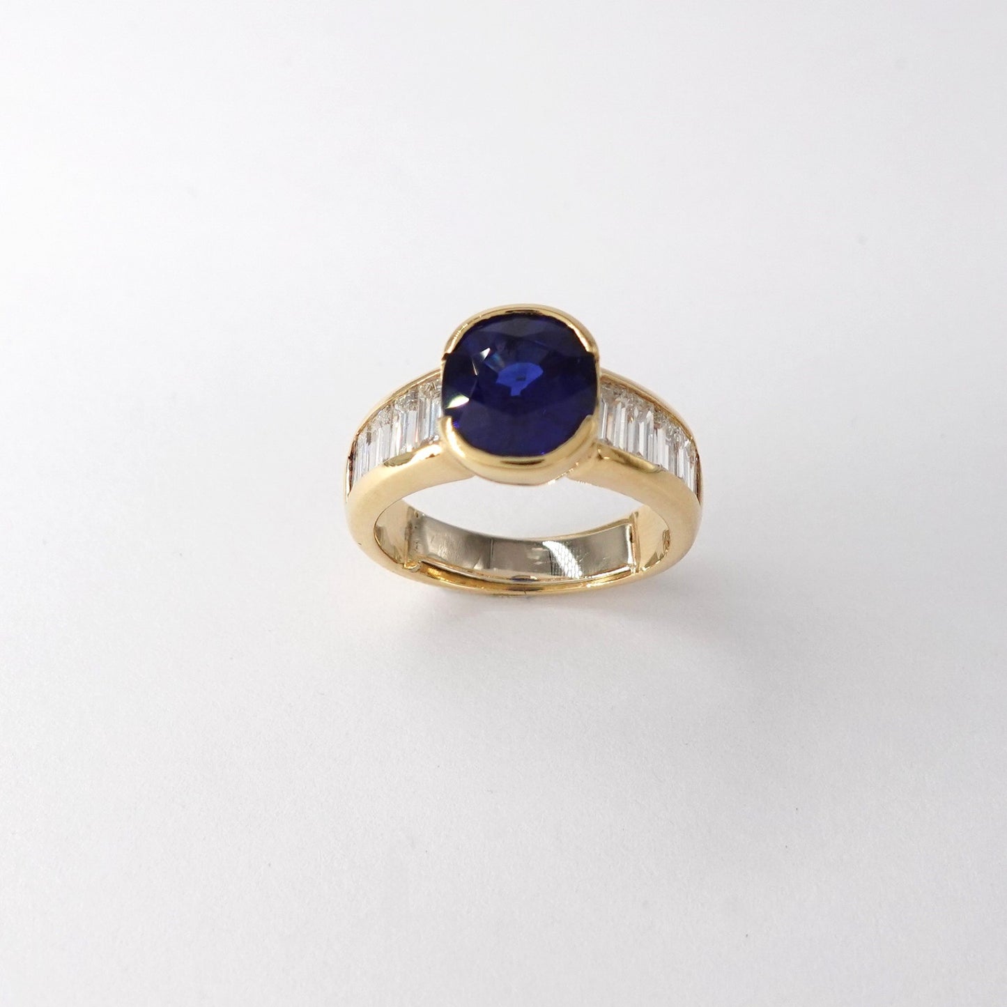 Anello zaffiro e diamanti