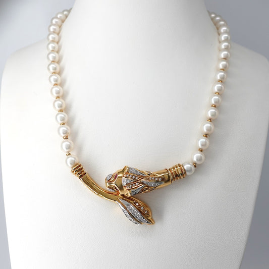 Collana con perle e pantera