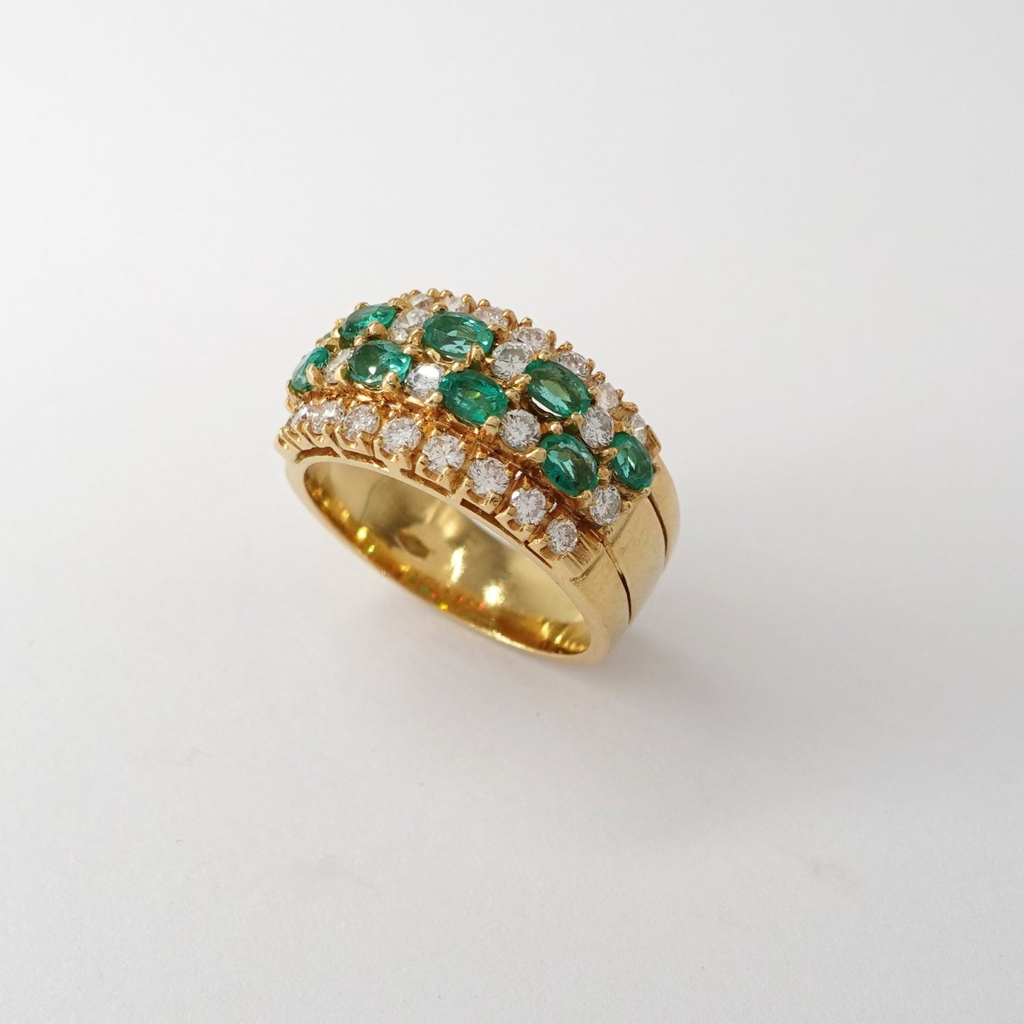 Parure con diamanti e smeraldi