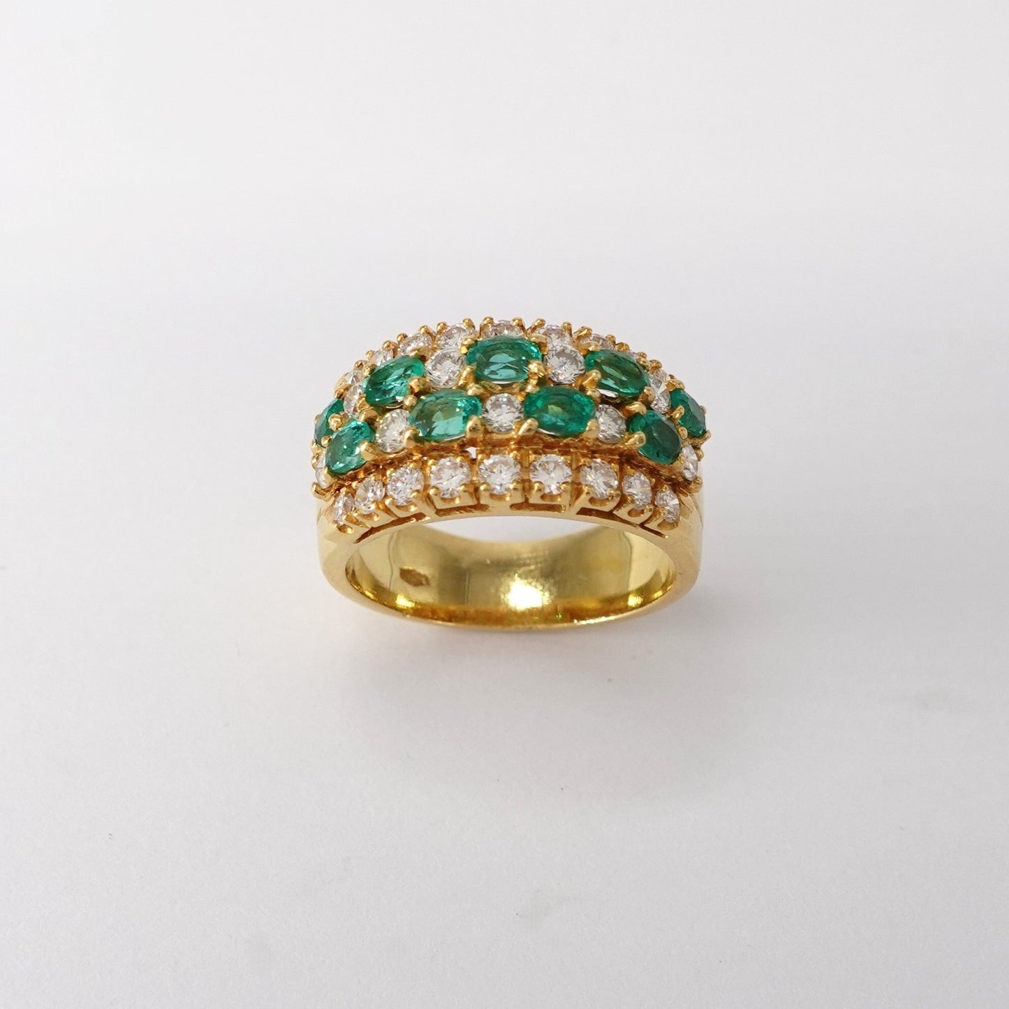 Parure con diamanti e smeraldi