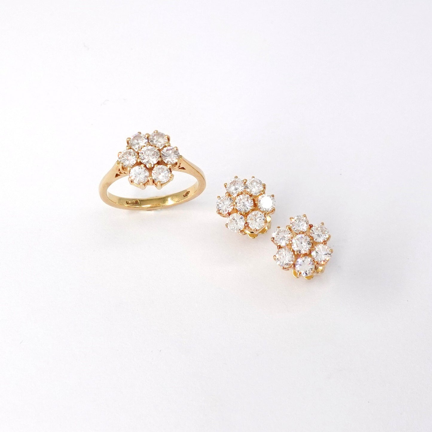 Parure in oro giallo e diamanti