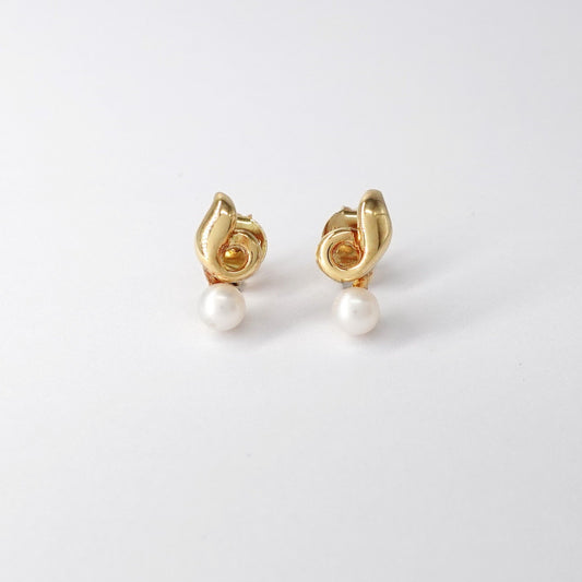 Orecchini con perla