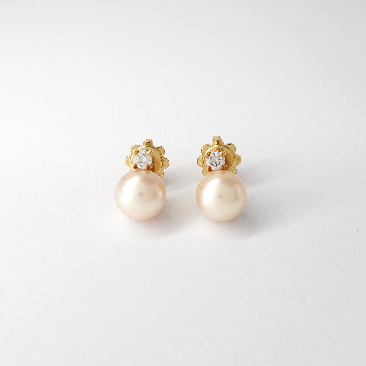 Orecchini con Perla e Diamanti