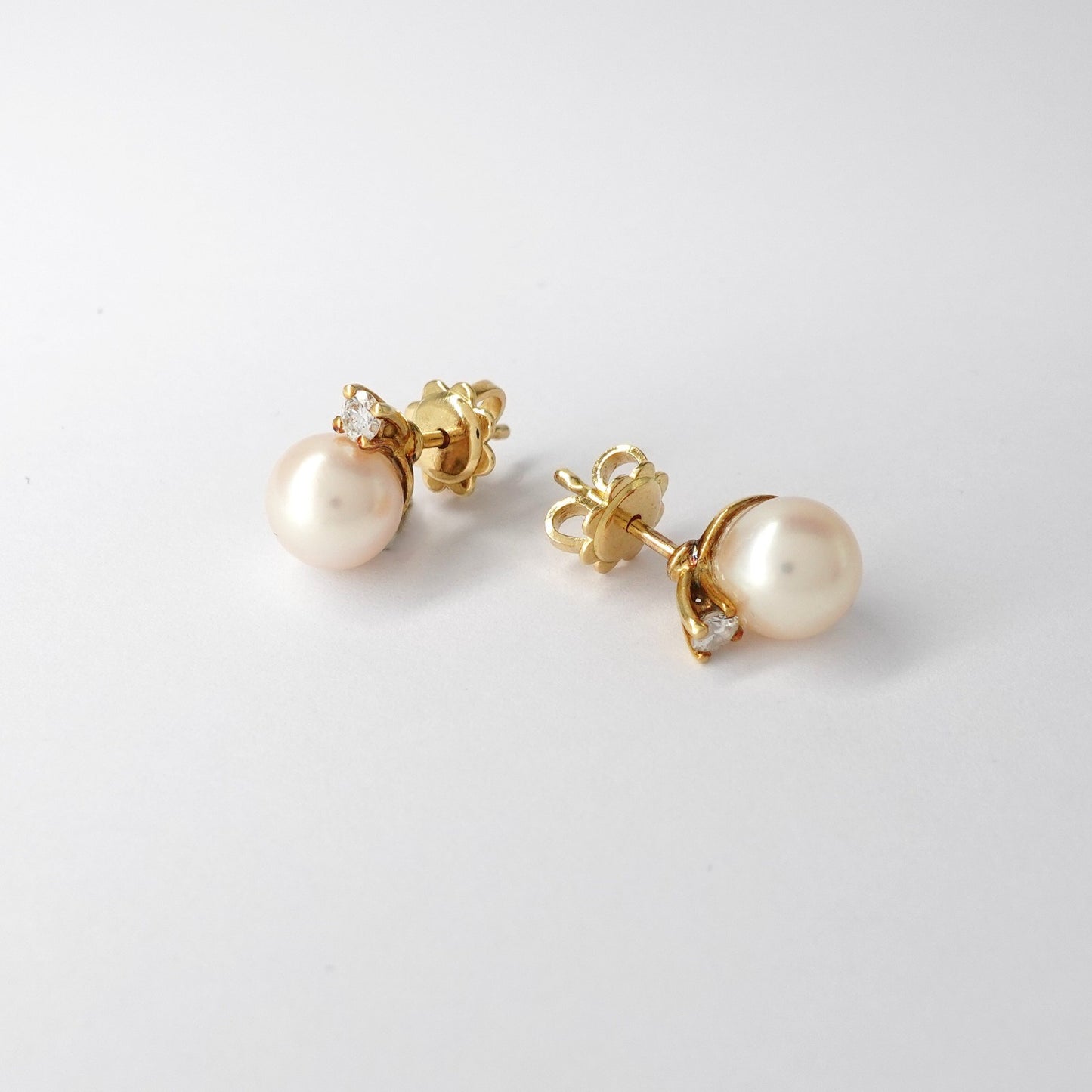 Orecchini con Perla e Diamanti