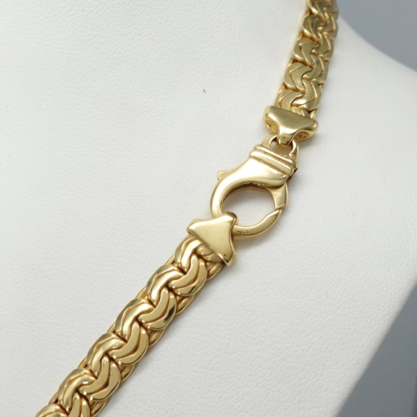 Collana a maglia piatta