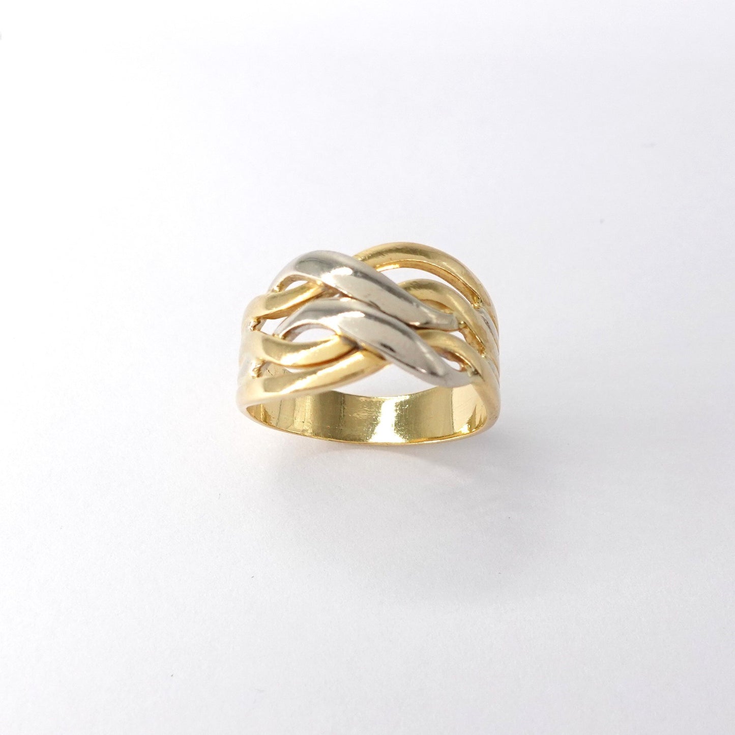Anello a fascia intrecciata