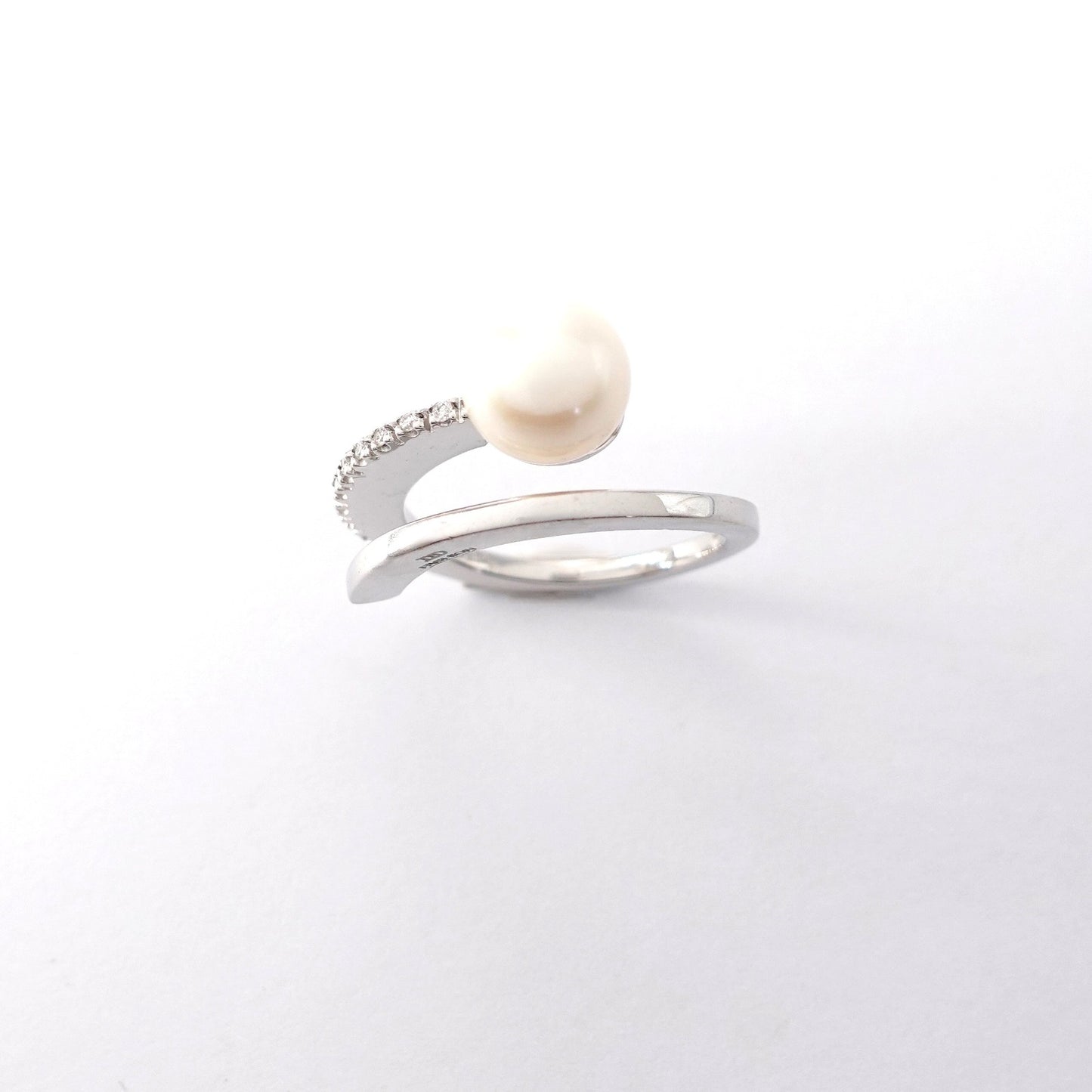 Anello contrariè