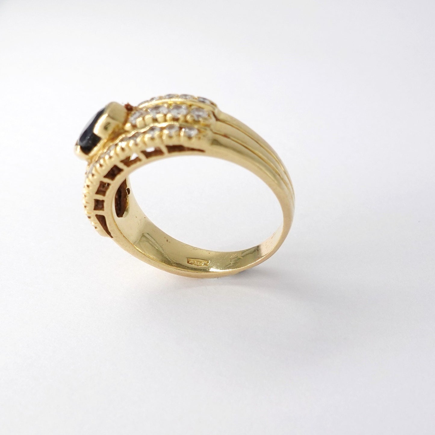 Anello con Zaffiro