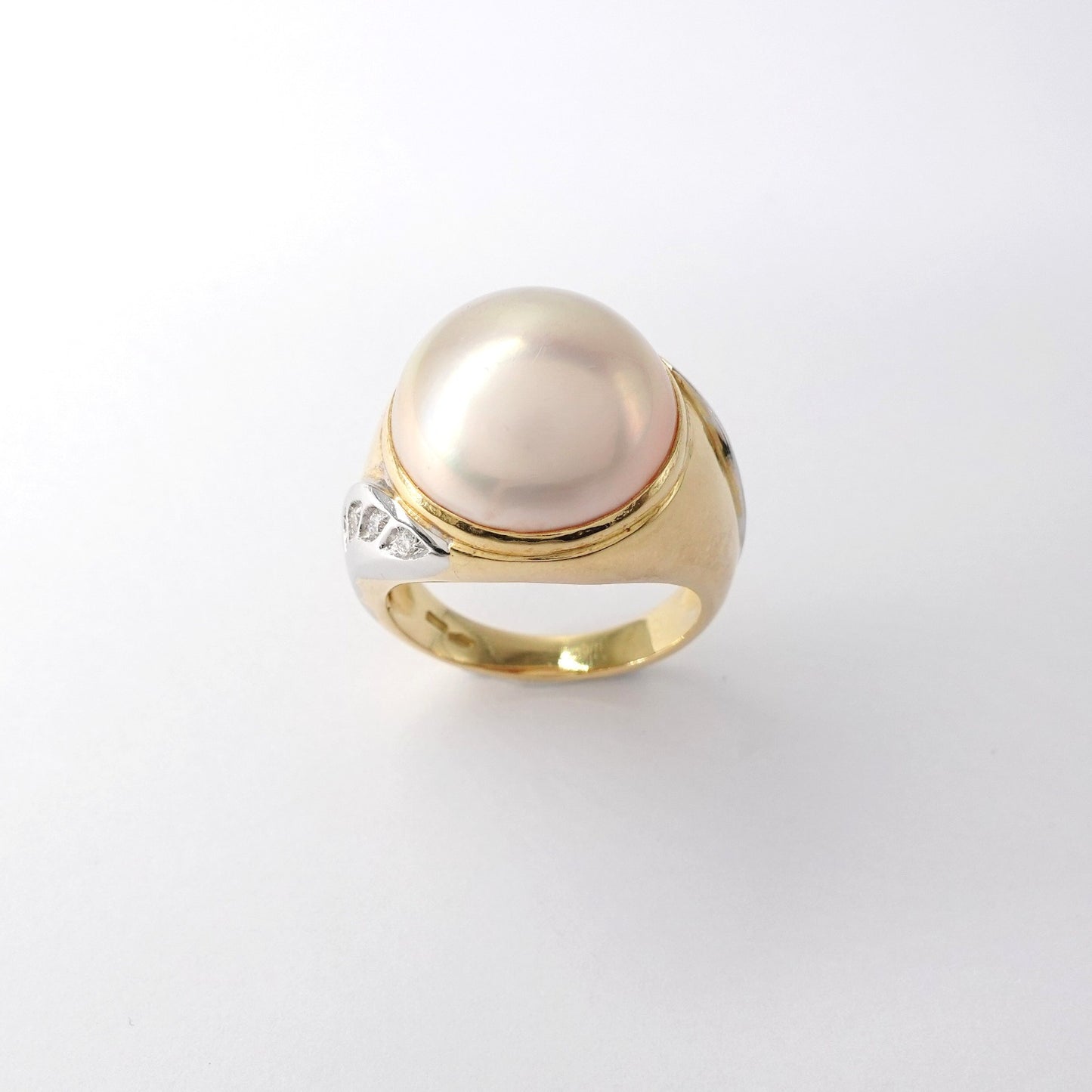Anello con perla mabè