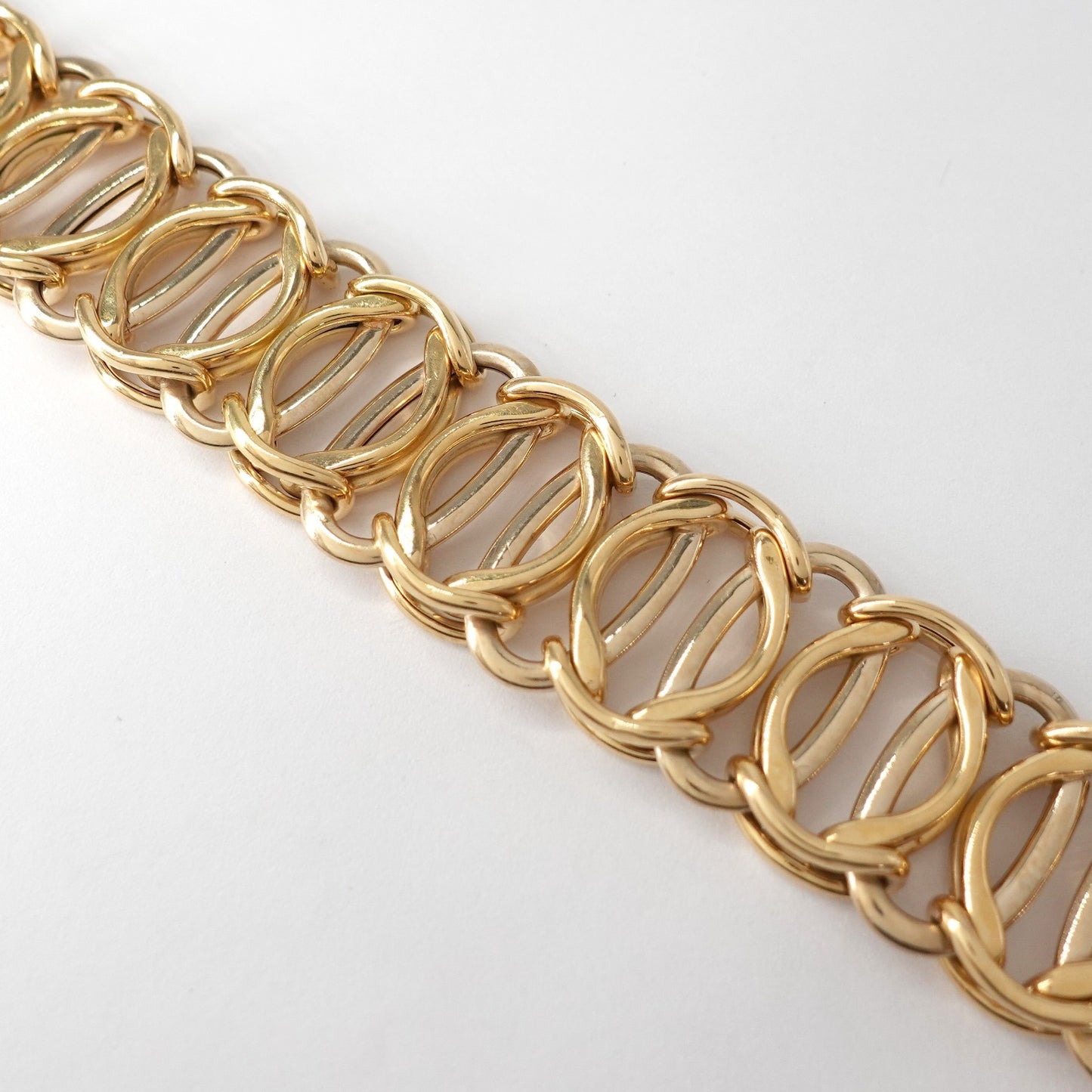 Bracciale con maglia ad anelli morbida