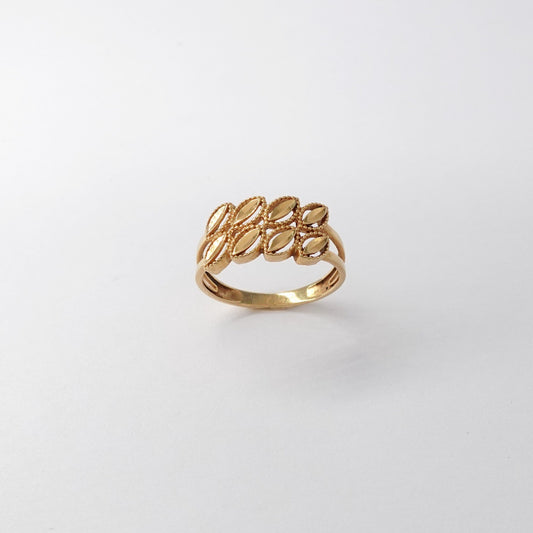 Anello con foglie