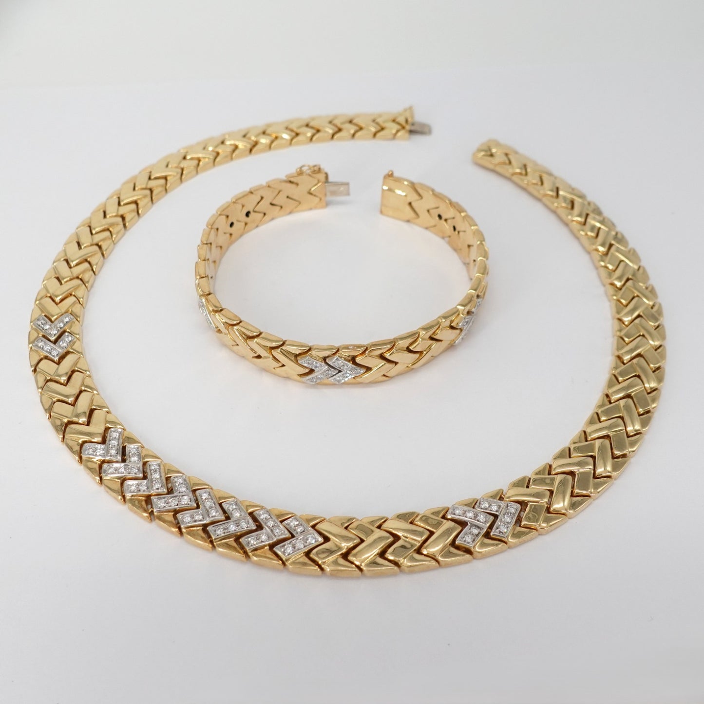 Parure girocollo e bracciale