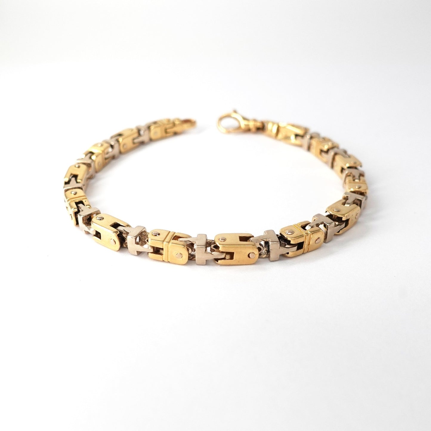 Bracciale a maglia lavorata