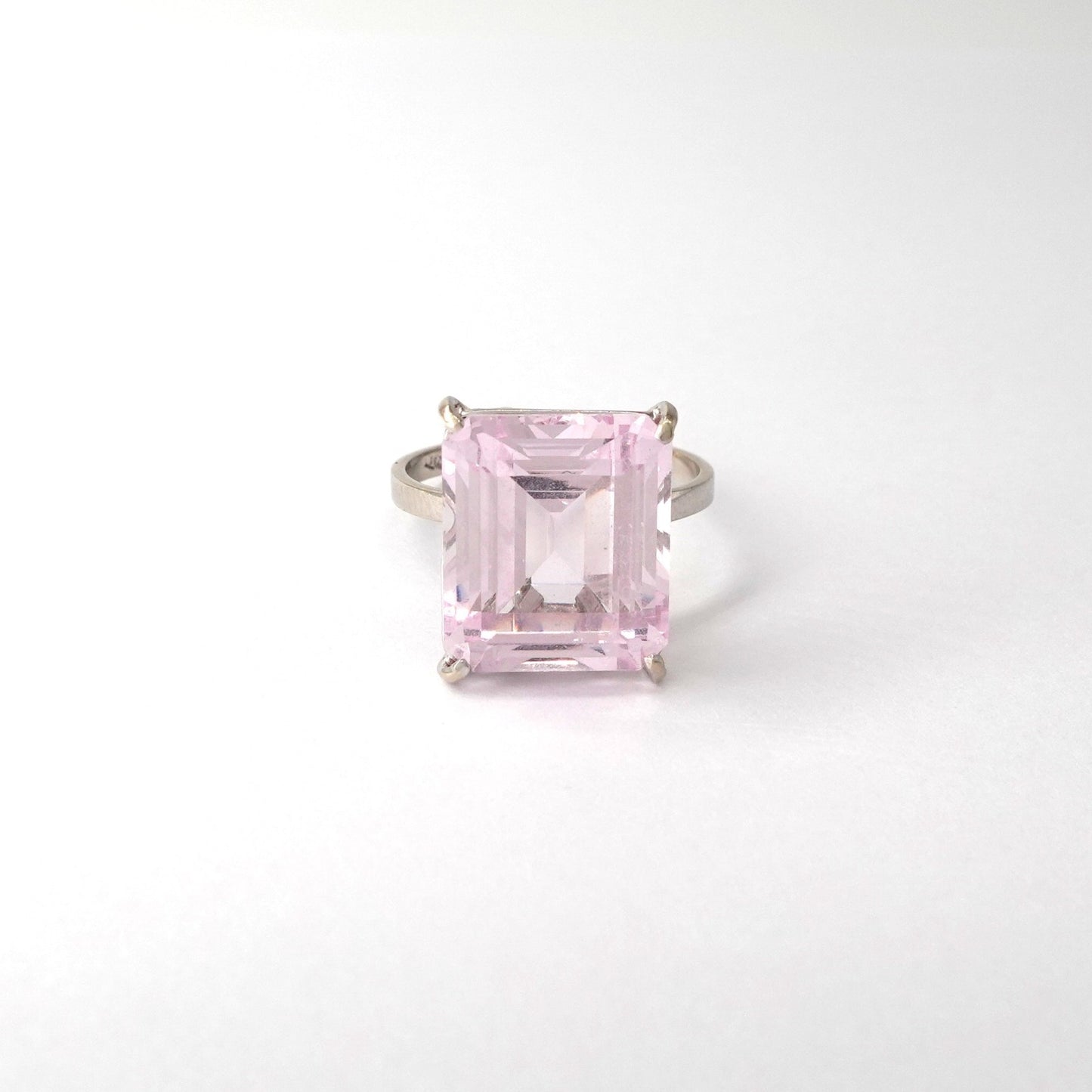 Anello  con quarzo rosa