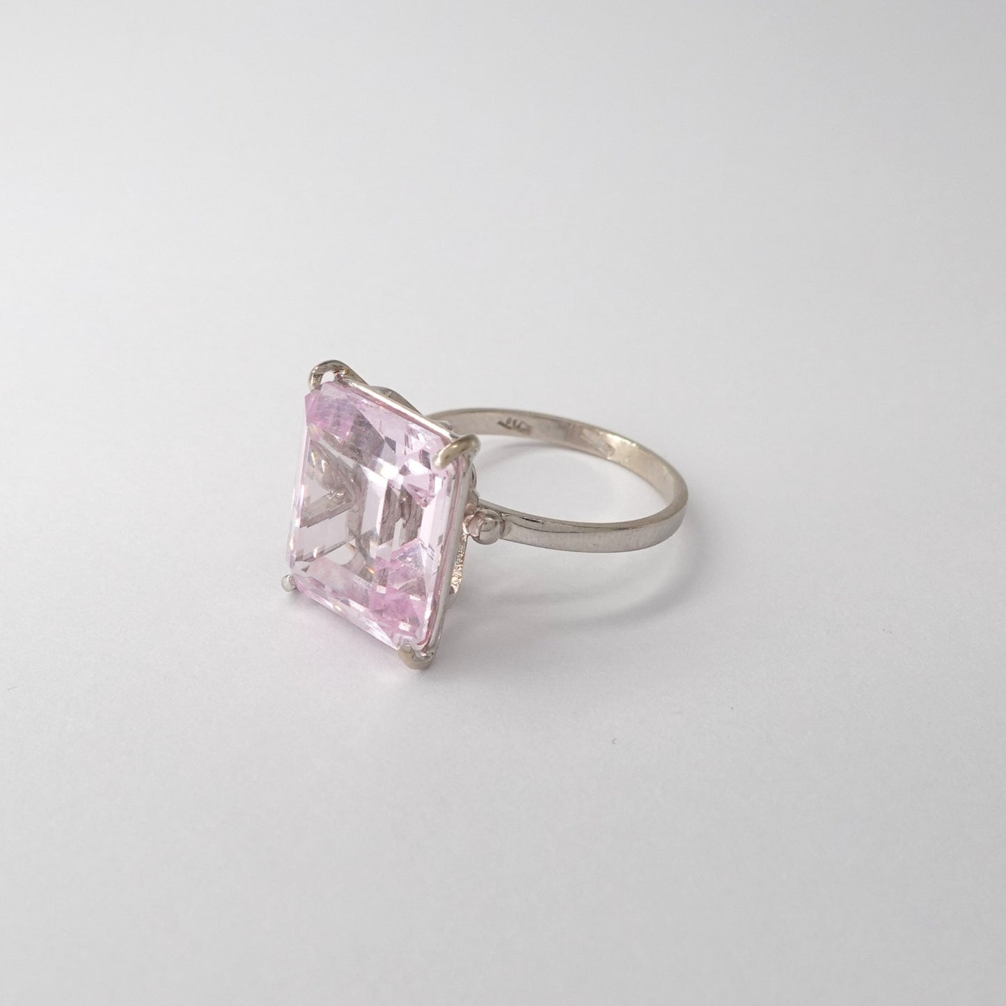 Anello  con quarzo rosa