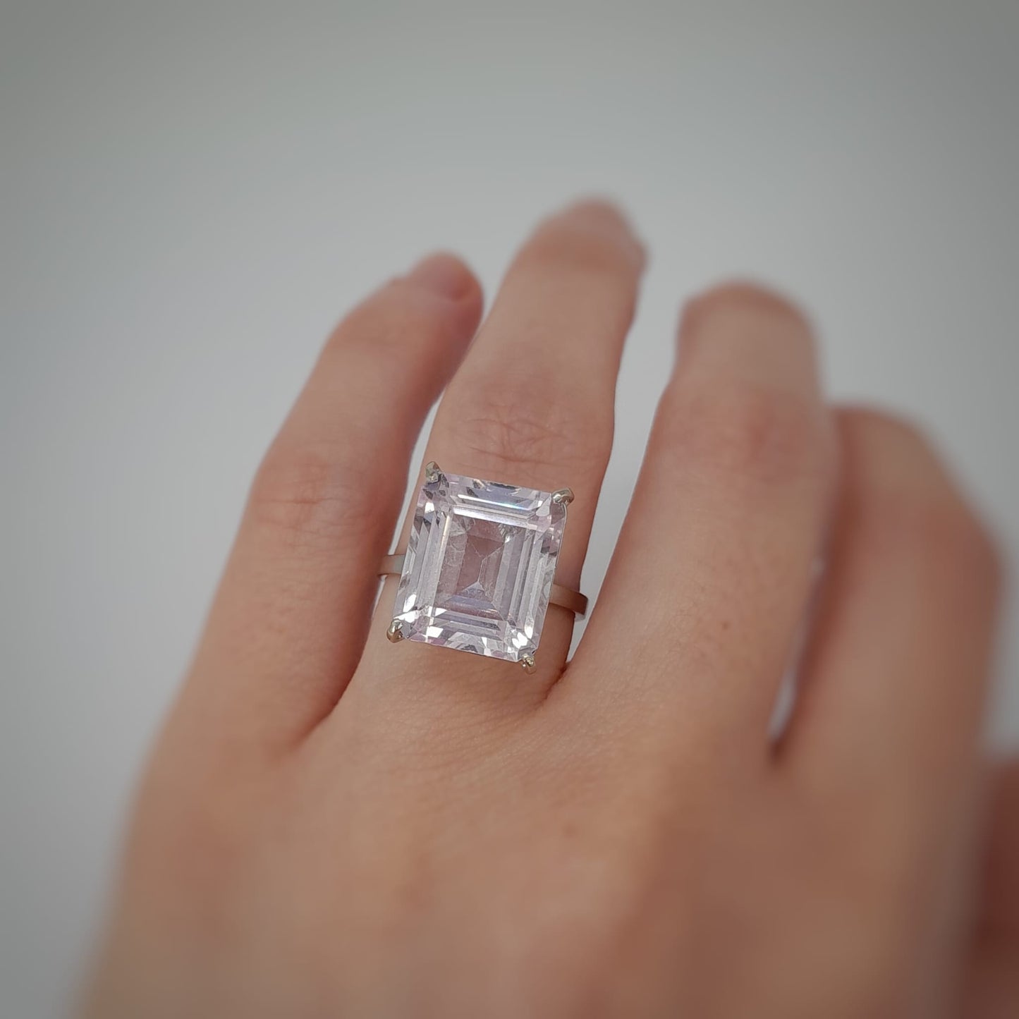 Anello  con quarzo rosa