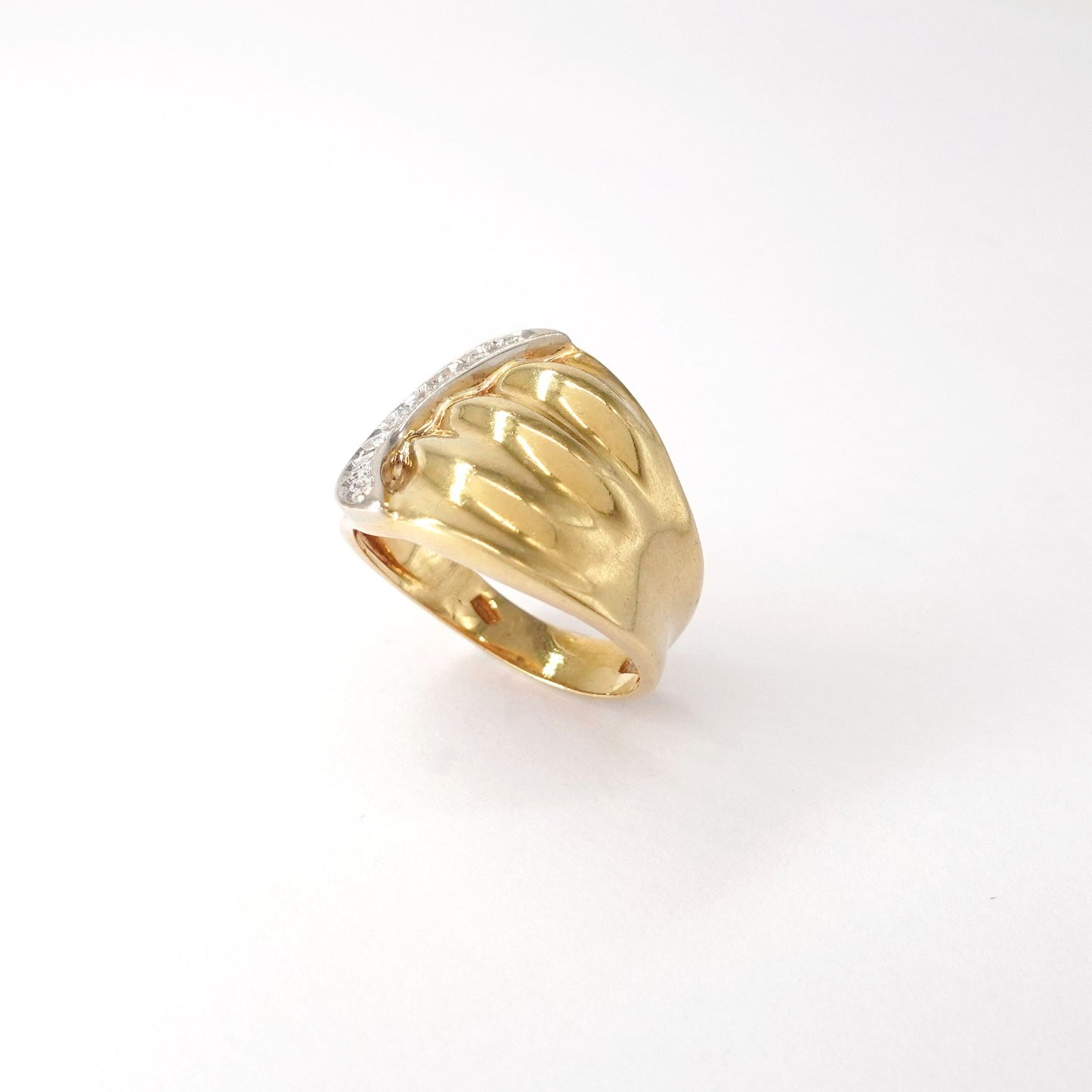 Anello a fascia  con diamanti