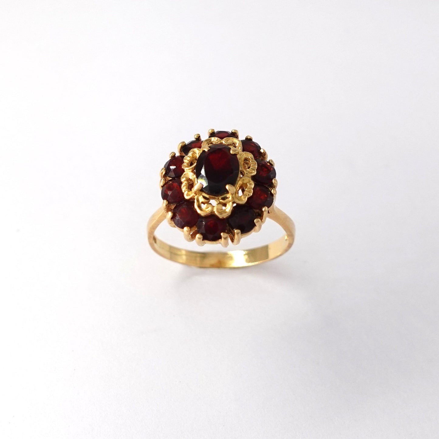 Anello  con granati