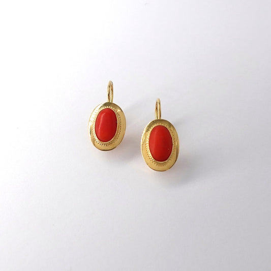 Orecchini  con corallo