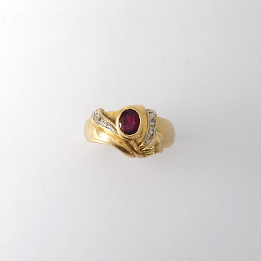 Anello  con rubino e diamanti