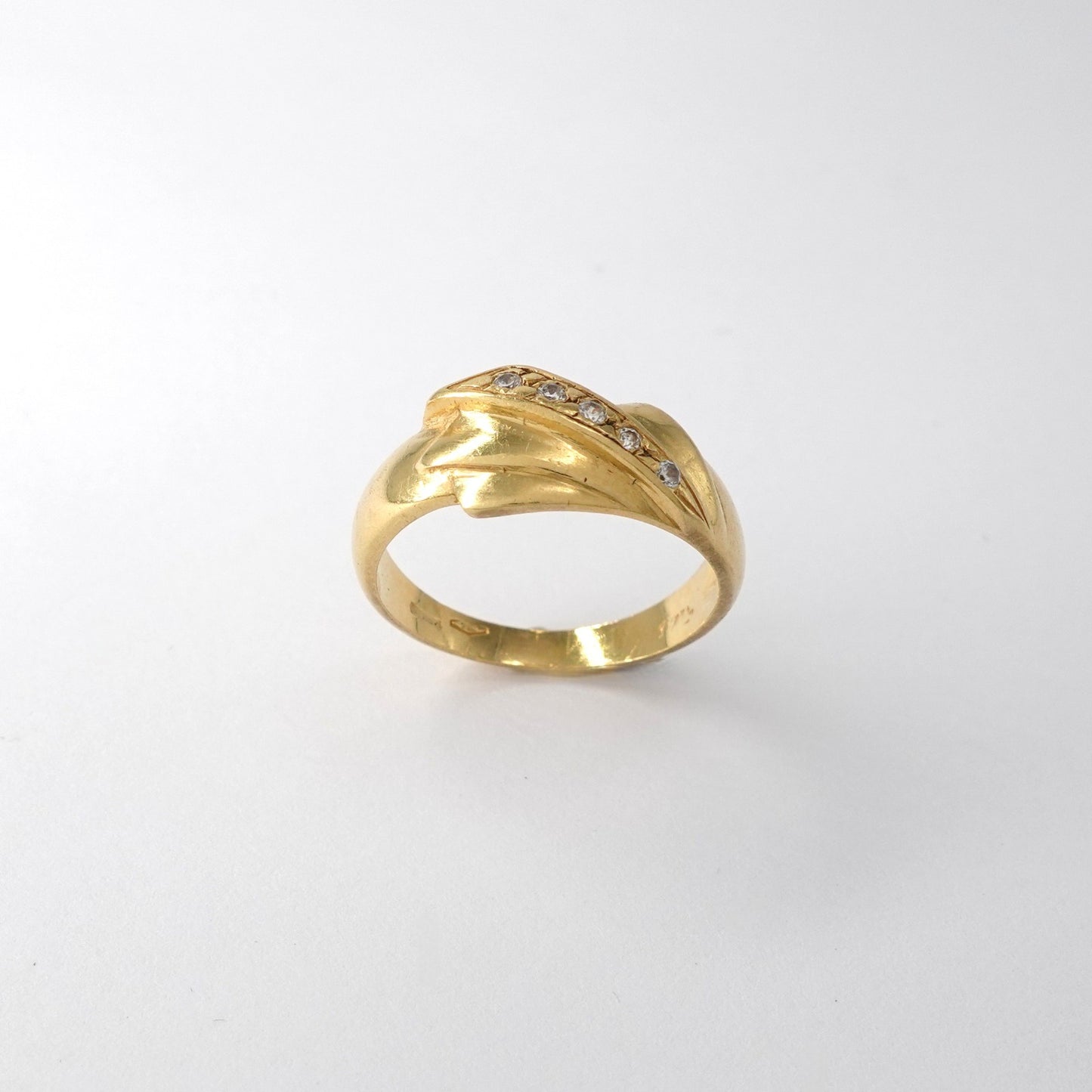Anello  con zirconi