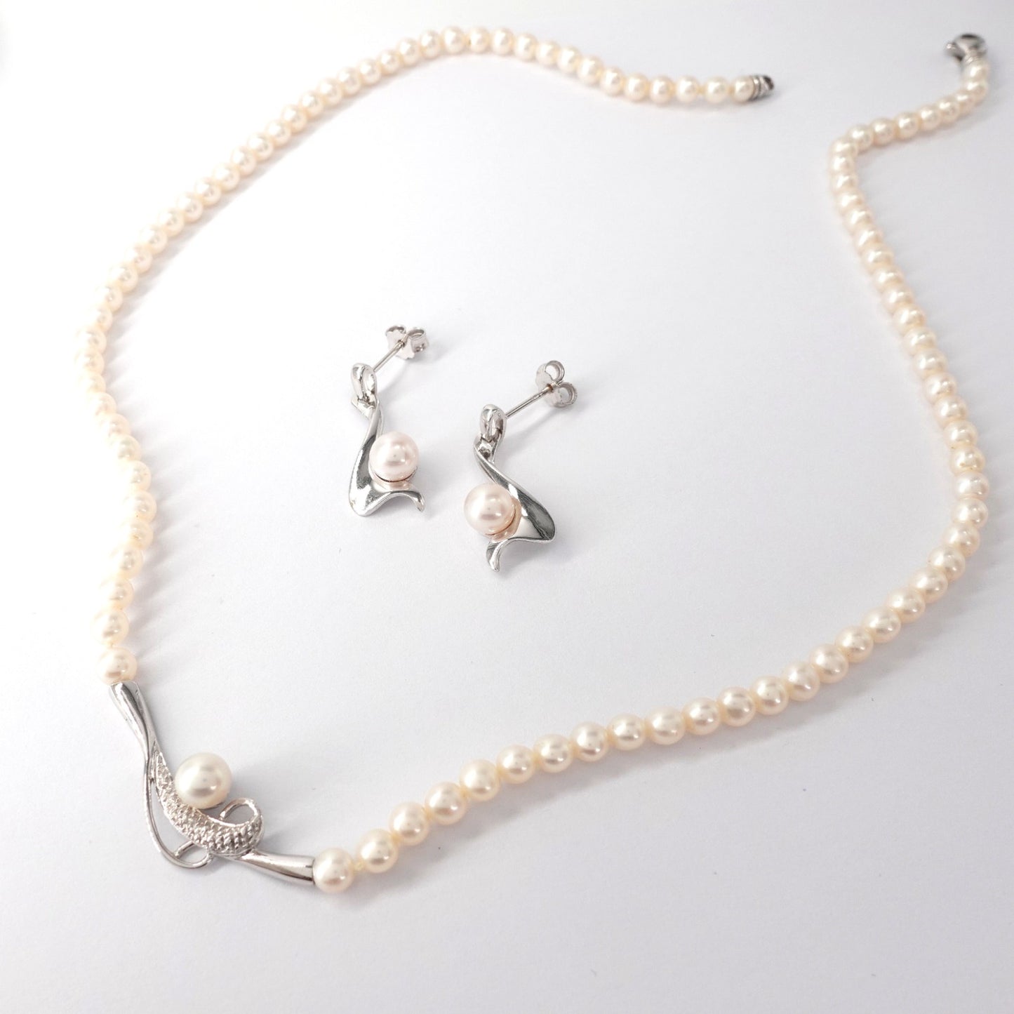Parure collana e orecchini   perle