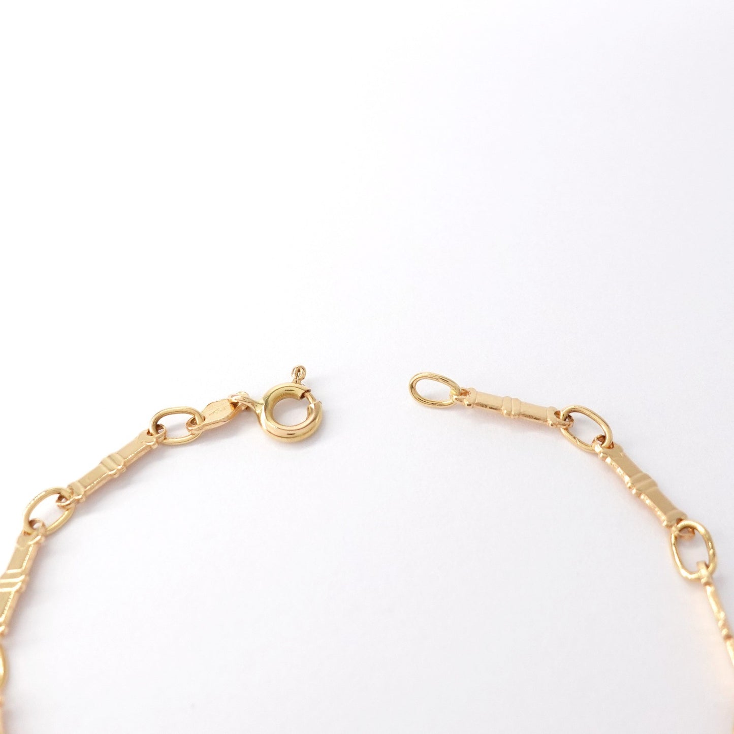 Bracciale con maglia a segmenti